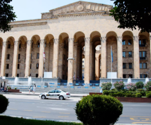 Юридический комитет парламента Грузии не поддержал вето президента